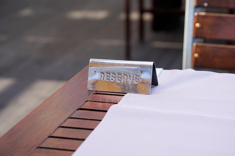mesa de restaurant reservada